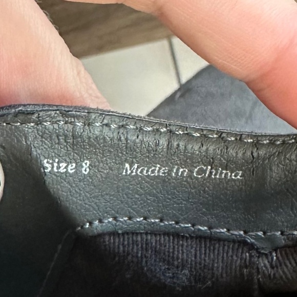 *DOLCE VITA* Gray Suede Fashion Wedge Ankle Boots Size 8 - Picture 8 of 10